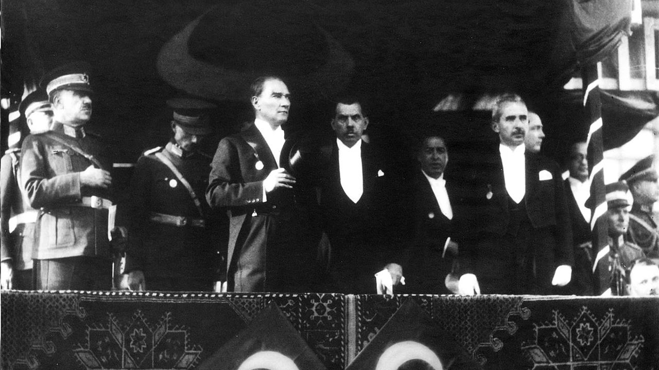 Türkiye Cumhuriyeti 102 yaşında!