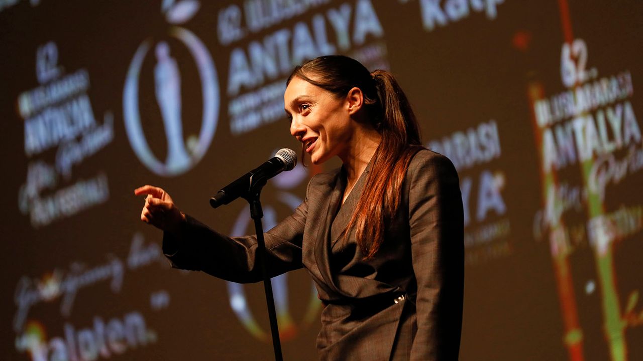 62'nci Altın Portakal'da görkemli açılış