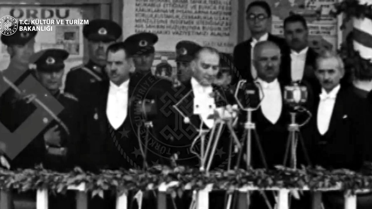 Bakanlıktan, 10'uncu Yıl Nutku görüntüleri ile kutlama