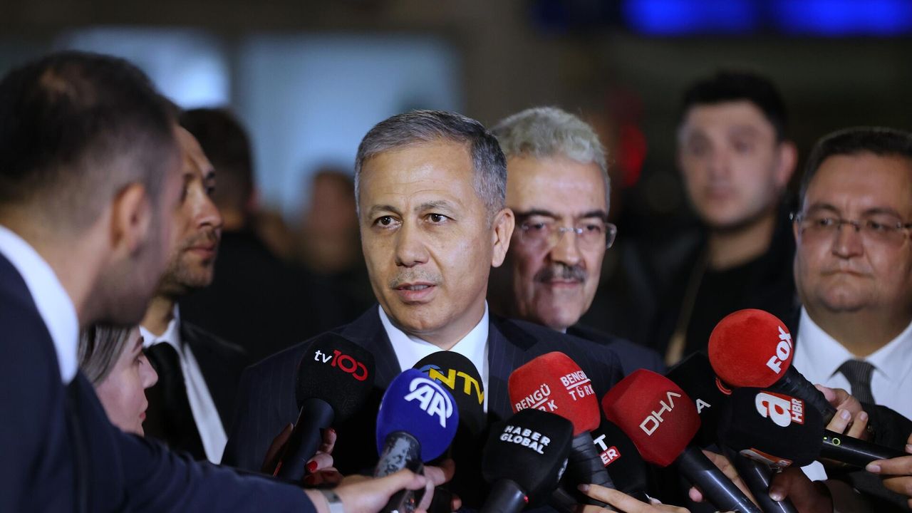 Bakan Yerlikaya: “Zehir Tacirleri ve Sokak Satıcısı Toplam 190 Şüpheli Yakalandı”
