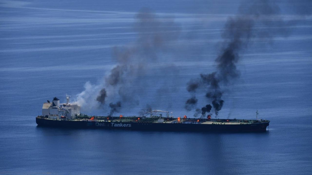 Pentagon Sözcüsü: Husilerin Kızıldeniz’de Vurduğu Yakıt Tankerinde Petrol Sızıntısı Var