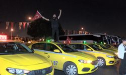 Taksiciler, Ankara'da Düzenlenen Terör Saldırısını Kınamak İçin Konvoy Yaptı