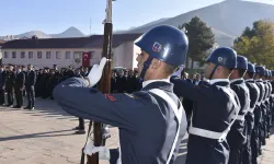 Bitlis ve Van'da Ulu Önder Atatürk Anıldı