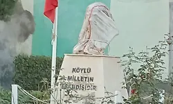 İzmir'de Atatürk Büstlerine Saldırı!