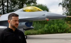 Zelenskiy: Danimarka’dan Gönderilen F-16’lar Ukrayna’ya Ulaştı