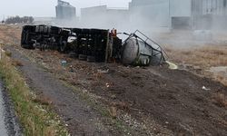 Konya'da Devrilen Asit Yüklü Tankerin Şoför Hayatını Kaybetti