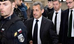 Fransa'nın En Yüksek Mahkemesi Sarkozy'nin Mahkumiyet Kararını Onadı