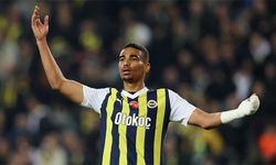 Djiku Gelen Teklifleri Reddetti: "Fenerbahçe'de Kalmak İstiyorum!"