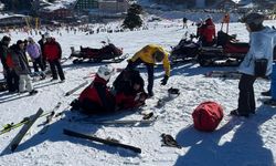 Uludağ'da 2 Kayakçı, Kayak Yaparken Çarpıştı