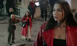 Demet Özdemir'den Sürpriz Performans: İstiklal'de Şarkı Söyledi!