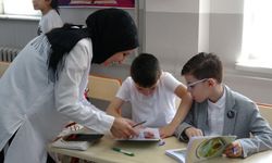 Hayallerini Yazdıkları Kitabın Gelirini Lösemili Arkadaşları İçin Bağışladılar