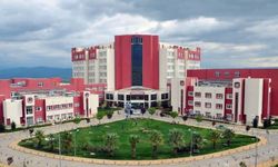 'Bıçak Parası' Aldığı Öne Sürülen Profesör Gözaltına Alındı