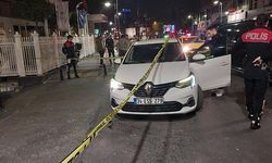 Beşiktaş’ta Park Yerinden Çıkan Otomobile Silahlı Saldırı
