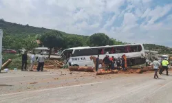 Çanakkale'de Zincirleme Kaza: Çok Sayıda Ölü ve Yaralı Var