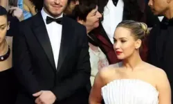 Cannes'ın En Çarpıcı Karesi Boran Kuzum’dan Geldi: “Jennifer Lawrence’a Bayılıyorum”