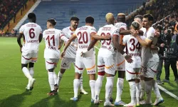 Galatasaray'da Sezonun İlk Ayrılığı Belli Oldu: İki Yıldız Takıma Geri Dönüyor