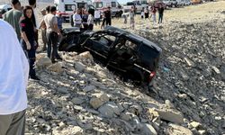 Hafif Ticari Araç Şarampole Devrildi: 3 Ölü, 3 Yaralı
