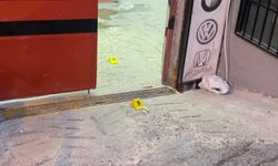 Bahçelievler'de Telefonla Tehdit Edip Para İstediler, Ret Cevabı Alınca İş Yerini Kurşunladılar