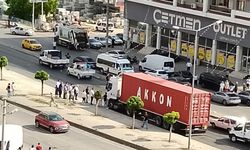 İzmir'de Otomobile Tüfekli Saldırı; 3 Ölü, 1 Yaralı