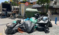 Konak'ta Grev Kararı Sonrası Sokaklarda Çöp Yığınları Oluştu