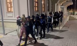 Konya'da Masaj Salonlarına 'Şah-Mat' Operasyonu; 74 Kadın Kurtarıldı