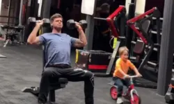 Kıvanç Tatlıtuğ ve Oğlu Kurt Efe Spor Salonunda: Hem Spor Yaptı Hem Eğlendi