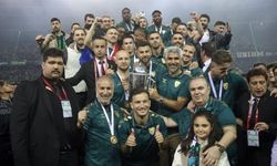 Kocaelispor 16 Yıl Sonra Süper Lig'de! Şampiyonluk Kupası Büyük Coşkuyla Kaldırıldı