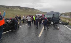 Nevşehir'de 3 Aracın Karıştığı Kazada 7 Kişi Yaralandı