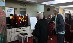 Öğrenciler ve Huzurevinde Yaşayanlar, Teknoloji Yarışmasında Buluştu