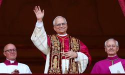 Tarihte Bir İlk! Papa Koltuğuna Amerikalı Robert Prevost Oturdu