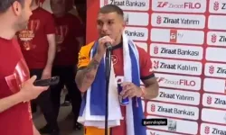 Galatasaray Kupayı Kaldırdı, Torreira Mikrofonun Başına Geçti... Söyledikleri Herkesi Şaşırttı: “Okan Buruk İstifa!”