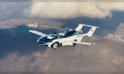 Uçan Araba 2026'da Satışa Çıkıyor: Fiyatı Dudak Uçuklattı!