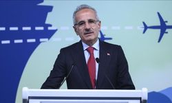 Ulaştırma ve Altyapı Bakanı Uraloğlu: 9 Ülkeyle Hava Sahası Kısıtlamaları Kaldırıldı!