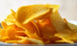 Cips ve Şekerlemelere 'İnsan Tüketimine Uygun Değil' Uyarısı Geliyor!