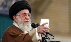 İran Lideri Hamaney: "Bu Rejim, Ağır Bir Cezanın Kendisini Beklediğini Bilmelidir"