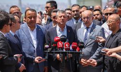 Özgür Özel, Cuma Namazı Çıkışında Açıklamalarda Bulundu