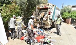 Antalya'da 6 Katlı Binadan 20 Kamyon Çöp Çıktı!