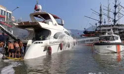 Antalya'da Lüks Tekne Alev Alev Yandı