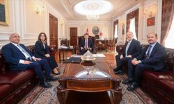 DEM Parti'den Adalet Bakanı Tunç'a Sürpriz Ziyaret
