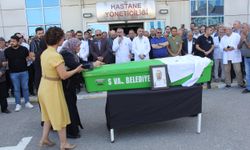 Sivas'ta Beyin Tümöründen Ölen Doktor, Beyaz Önlüğüyle Uğurlandı