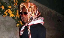 Michy Batshuayi, Mekâna Eşarp Takarak Dikkat Çekti