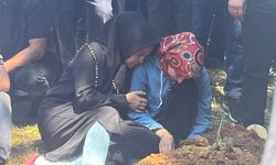 Demir Salıncağın Altında Kalan Minik Yağız, Son Yolculuğuna Uğurlandı