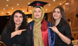 İki Kanseri Yendi, 49 Yaşında Üniversiteyi Birincilikle Bitirdi