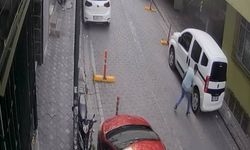 Zeytinburnu’nda Sokak Sokak Dolaşıp Araçların Lastiklerini Bıçakla Patlattı