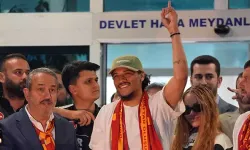 Leroy Sane Galatasaray'da! İstanbul'a Gelişi YouTube'da Dünya Rekoru Kırdı
