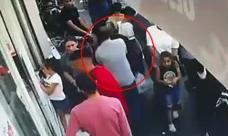 Adana'da Kadının Çantasındaki Parayı Çalan Hırsız Kamerada