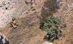 Freni Çekilmeyen Greyder, Otomobili Uçuruma Sürükledi: 1 Ölü, 1 Yaralı