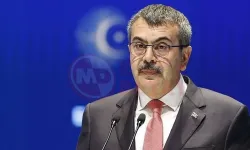 Bakan Tekin’den LGS’deki “Pis Koku” İddialarına Sert Yanıt: “Koku CHP’nin Rüşvet Davalarından Geliyor”