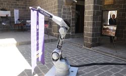 Diyarbakırlı Mühendisler Yerli ve Milli Robot Kol Üretti