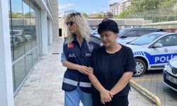 Annesini 11 Yerinden Bıçakla Yaraladı